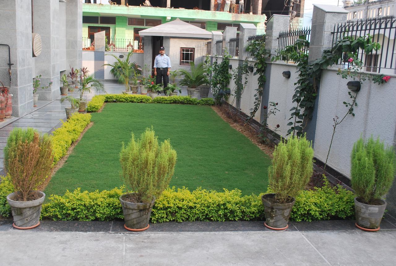 The Urmi Hotel Haridwār Eksteriør billede