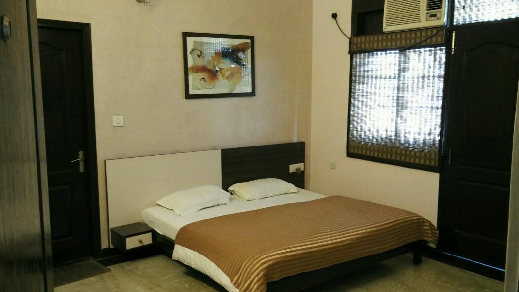 The Urmi Hotel Haridwār Eksteriør billede