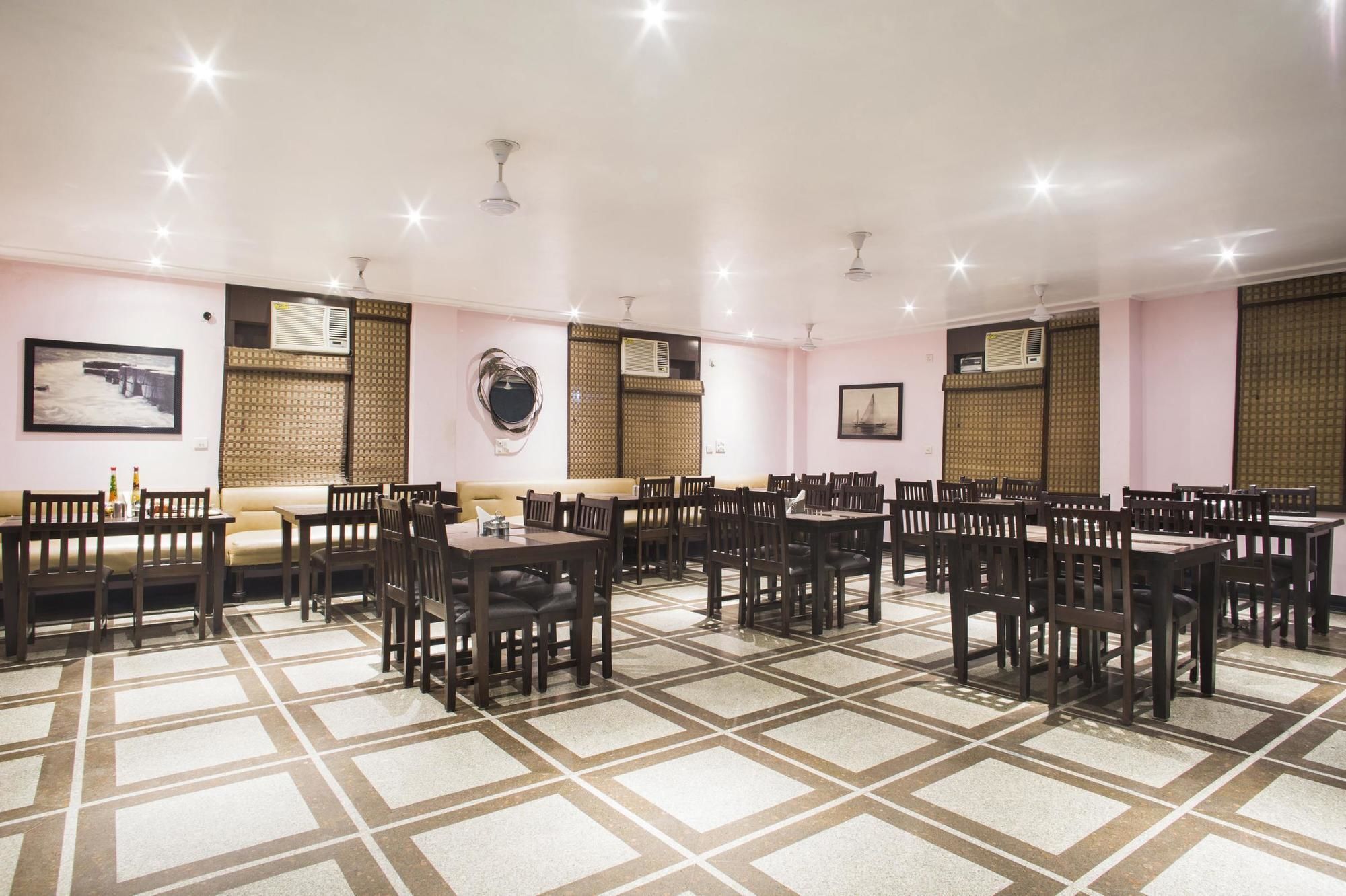 The Urmi Hotel Haridwār Eksteriør billede