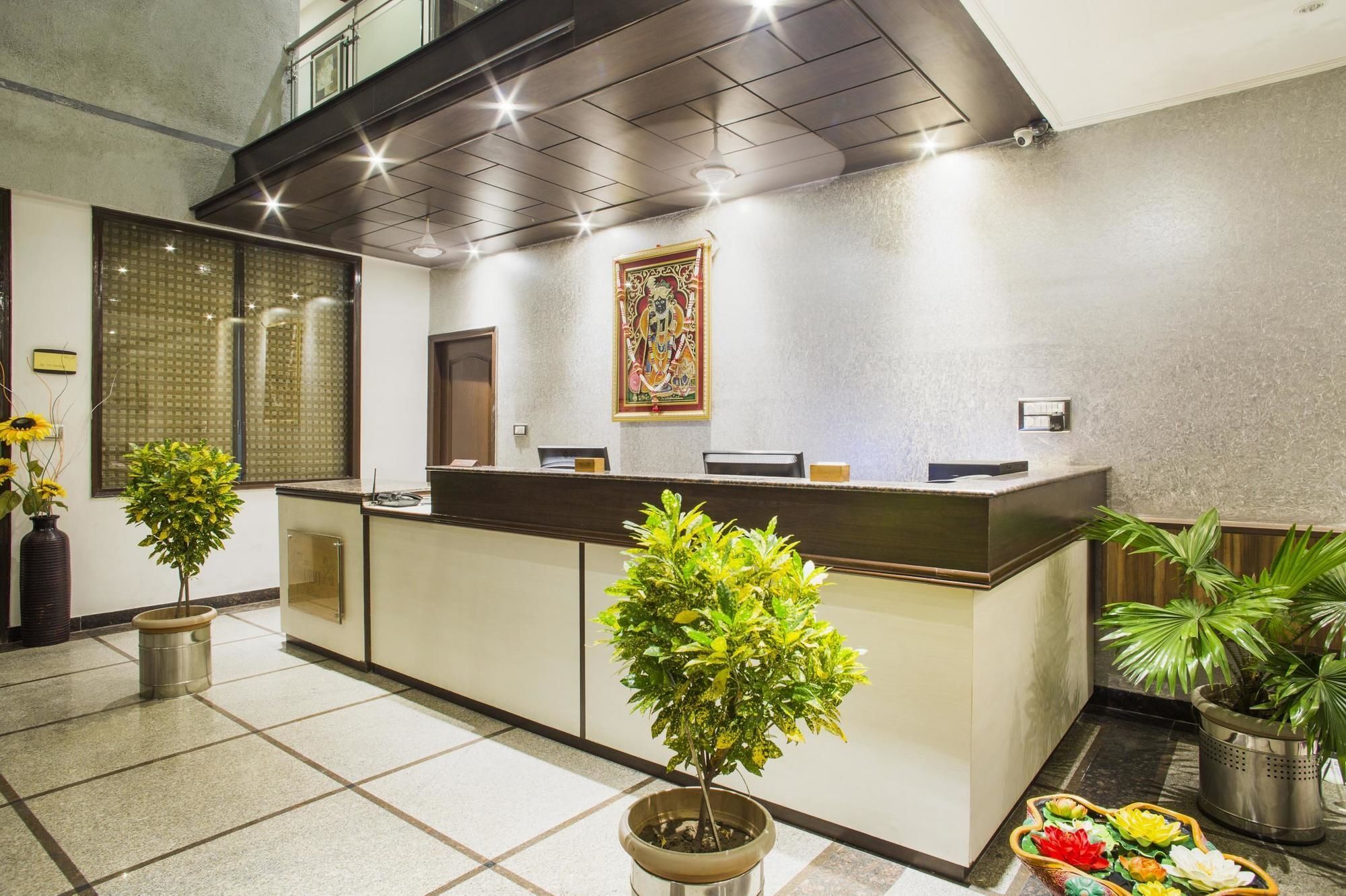 The Urmi Hotel Haridwār Eksteriør billede